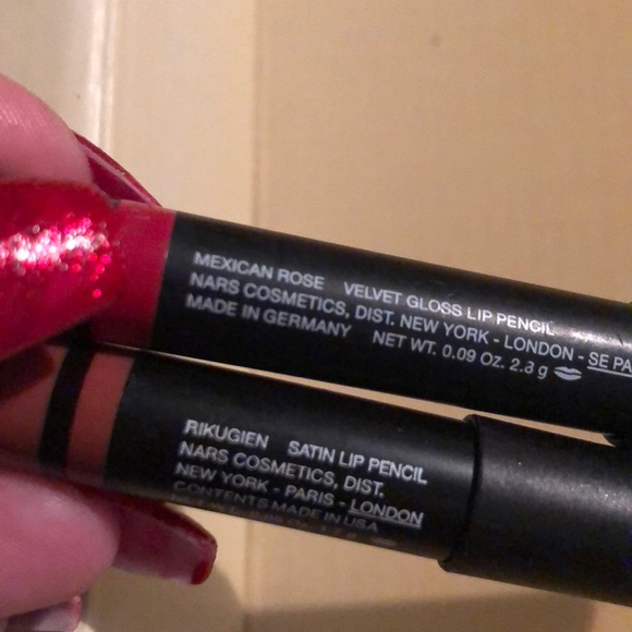 💸PRICE SALE💸2 Nars lip pencils - Picture 6 of 8